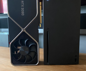 GeForce RTX 3090 рядом с Xbox Series X на одном фото. Видеокарта кажется даже крупнее