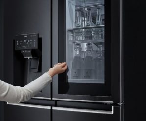 Новые холодильники LG можно будет открыть голосом