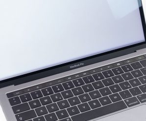 Ноутбук Apple MacBook Pro (2017) тоже страдает от известного дефекта дисплея Retina