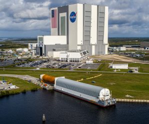 Фотогалерея дня: сверхтяжёлая ракета NASA прибыла во Флориду для лунной миссии «Артемида-1»