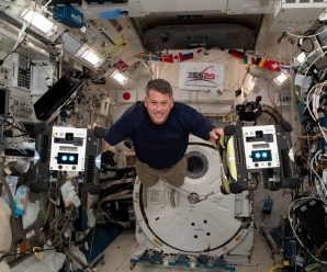 Астронавт сравнил космические корабли «Союз», SpaceX Crew Dragon и Space Shuttle. Оказалось, «Союз» – самый плавный
