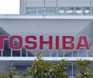 Компания Toshiba отчиталась за минувший квартал — прибыль сменилась убытком