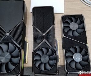 Она гигантская. GeForce RTX 3090 сфотографировали рядом с GeForce RTX 3080 и RTX 3070