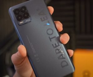 Все характеристики и цена Realme 8 Pro указаны на упаковке